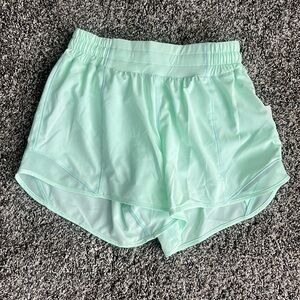 Lululemon Mint Green LowRise Hotty Hot Lined 4" Runnin Shorts ✅NWT✅